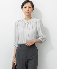 ライトバックサテンアムンゼン ギャザーブラウス / 23区