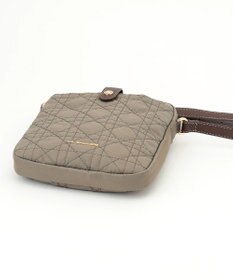 LA BAGAGERIE グリッドキルティングショルダー