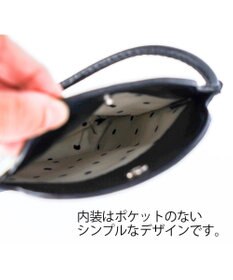 tsumori chisato CARRY バルーンに乗って ポシェット ショルダー スマホケース  【アニマルプリント＆刺繍】