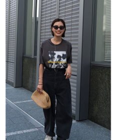 Green Parks レトロフラワーロゴ入りプリントＴシャツ