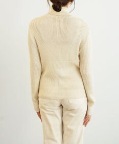 TOQUE 〈大草直子さんアドバイザー〉ベビーアルパカ×シルク ハイネックニット