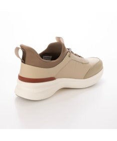 ing <ing>【レイン対応】スマートステップスニーカー