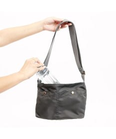 UNBILLION カシュカシュ cachecache / 舟型ナイロンショルダー