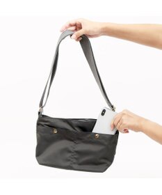 UNBILLION カシュカシュ cachecache / 舟型ナイロンショルダー