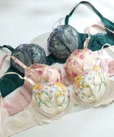 une nana cool バックスタイルまでかわいい Steppe Flower ワイヤーブラ