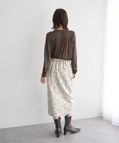 YECCA VECCA ラインフラワー柄フェイクスエードスカート