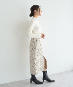 YECCA VECCA ラインフラワー柄フェイクスエードスカート