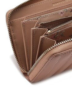 style code 【MERCURYDUO/マーキュリーデュオ】スタッズキルティング　ラウンド長財布