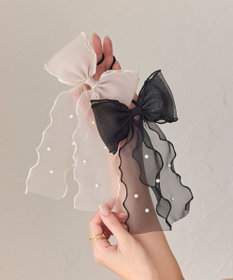 Phoebe フレアリボンドットパールヘアゴム　ベージュ