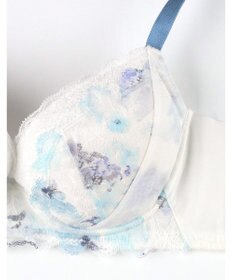 Wing ブラジャー 背中の段差を軽減 脇高設計 パーソナライズ設計 【脇も背中もきれいブラ】 Gカップまで対応 大きいサイズ KB2723 ウイング／ワコール