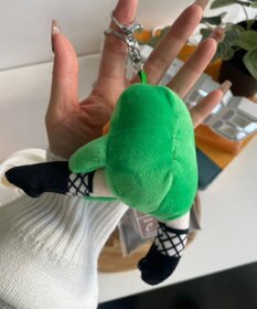 WEGO セクシーチキンぬいぐるみキーホルダー