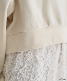 earth music&ecology 【予約】Disney/キラキラモチーフ刺繍オフショルスウェット