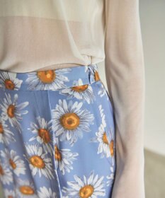 GRACE CONTINENTAL マーガレットフラワープリントスカート