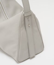 russet トライアングルショルダーバッグ(CE-1675)