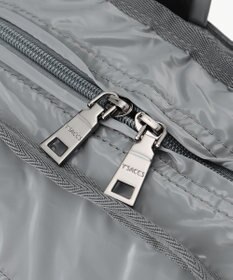 Y'SACCS 【Y’SACCS vous et】メタリックリュック