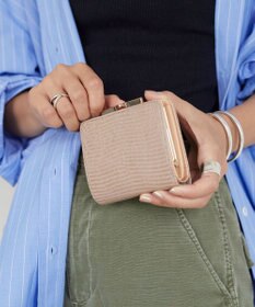 TOPKAPI 【TOPKAPI】イタリアンレザー リザード型押し がま口２つ折り財布 LUCIA ルチア