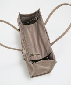 TOPKAPI 【Breath TOPKAPI】PRIM プリム ナイロン スクエア トートバッグ チャーム付き　A4 / 軽量