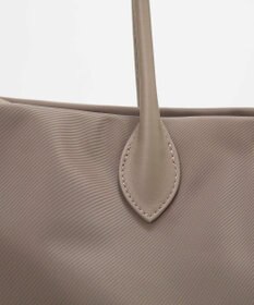 TOPKAPI 【Breath TOPKAPI】PRIM プリム ナイロン スクエア トートバッグ チャーム付き　A4 / 軽量