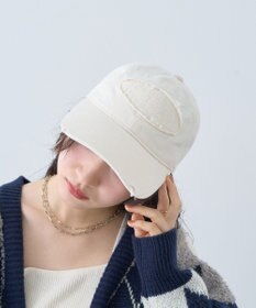 earth music&ecology ダメージロゴキャップ