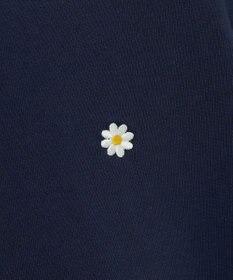 Green Parks ・ｓｗｉｎｇ　ｂｙ　デイジー刺繍スウェット