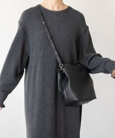 INTER-CHAUSSURES 【LORISTELLA】ソフトレザー巾着バッグ