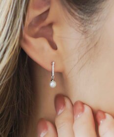 Tiaclasse 【金属アレルギー対応・養殖パール】ストーンバー＆パールピアス