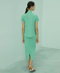 BEIGE， HOLLY / ペプラムニット