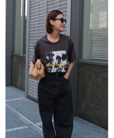 Green Parks レトロフラワーロゴ入りプリントＴシャツ