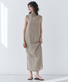 BEIGE， 【洗える・吸水速乾・防シワ・eclat 7・8月号掲載】LIATRIS / オフタートルノースリーブワンピース Flax