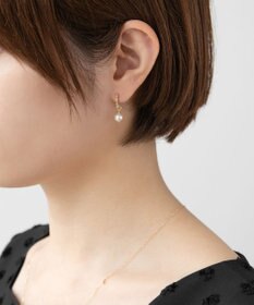 TOCCA 【WEB限定】DAISY PETAL HOOP PIERCED EARRINGS K10ゴールド 淡水パール 2WAYピアス