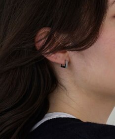 Phoebe 【金属アレルギー対応】ストレートスクエアフープピアス　シルバー/サージカルステンレス
