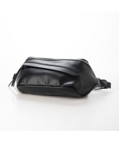 UNBILLION kakatoo ソフト合皮ボディバッグ