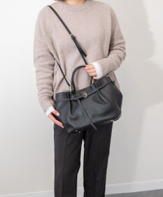 INTER-CHAUSSURES 【CHRISTIAN VILLA】シュリンクレザーハンドバッグ