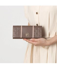 CLATHAS ソフィア かぶせ長財布