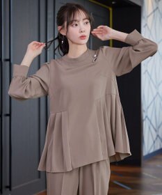 Tiaclasse 【ブラウス&パンツ2点セット】サイドプリーツブラウス×テーパードパンツ セットアップ