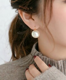 Phoebe 〈シリーズ累計販売5000点突破！〉≪TV番組着用商品≫ビッグパールフックピアス　ホワイト