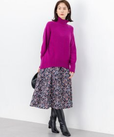 組曲 S 【加藤ローサさん着用】フラワージャカード スカート