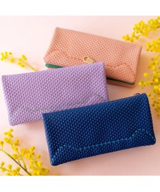 tsumori chisato CARRY エンボスメッシュ かぶせ 長財布 ねこステッチ