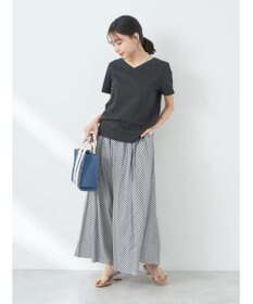 earth music&ecology ＶネックＴシャツ（汗じみ防止）