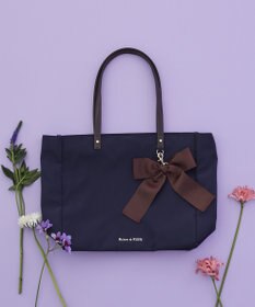 Maison de FLEUR リボンチャーム付き3ルームトートバッグ