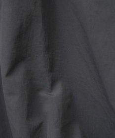 Green Parks ナイロンロゴＶネックプルオーバー