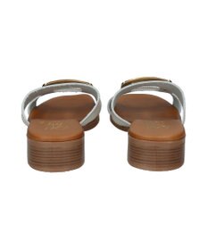 INTER-CHAUSSURES 【Oh my Sandals】メタルバックルローヒールミュールサンダル