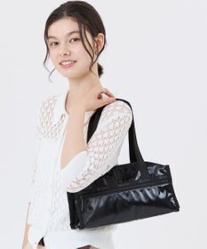 LeSportsac E/W SQUARE SHOULDER /ブラックシャイン