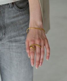Phoebe 〈金属アレルギー対応〉2wayパームカフバングル　ゴールド　ステンレス