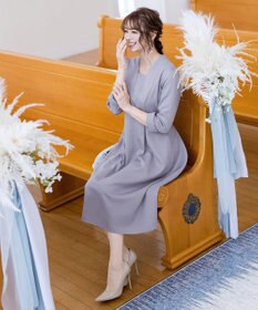 Tiaclasse 【洗える】裾に向かってエレガントに広がる美光沢フレアワンピース