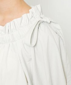 uncrave ライトプルーフナイロン オフショルブラウス