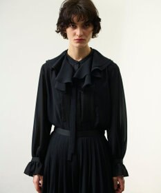 GRACE CONTINENTAL シアーラッフルカラーブラウス