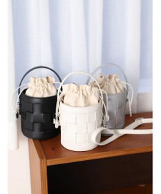 Green Parks ＯＴＯ．ＨＡ．　クロス編みミニショルダーバッグ