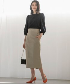 組曲 【WEB限定】サテンストレッチ Iラインスカート