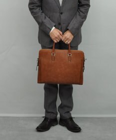 UNBILLION Otias アンティーク仕上げ合皮ブリーフバッグ